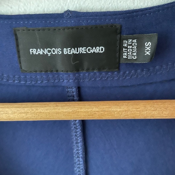 Brand new dress from Canadian designer - Picture 4 of 6